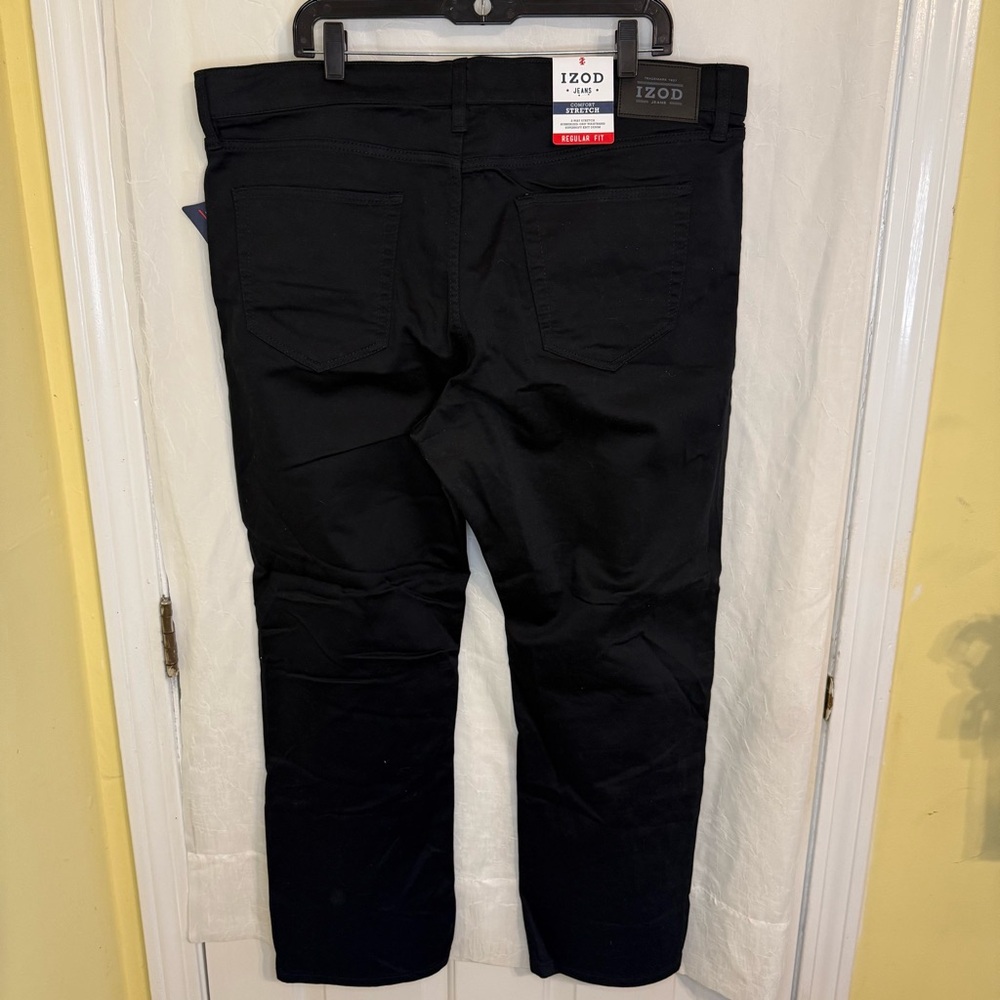 IZOD Black Regular Fit Jeans - Picture 5 of 5